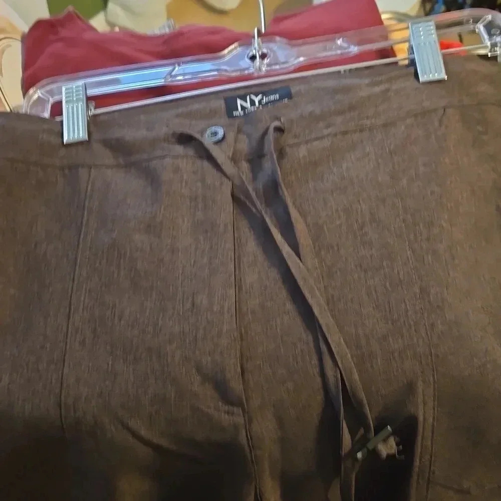 Pants - Picture 4 of 7